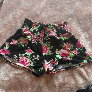 Flowy black rose printed short skirt